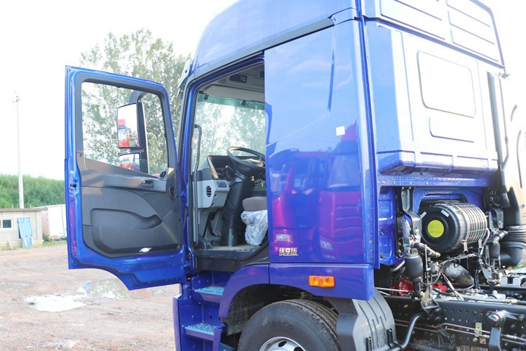 FOTON Foton 8x4 Tractor Head for Sale in Zambia - Vlačilec: slika 4 FOTON Foton 8x4 Tractor Head for Sale in Zambia - Vlačilec: slika 4