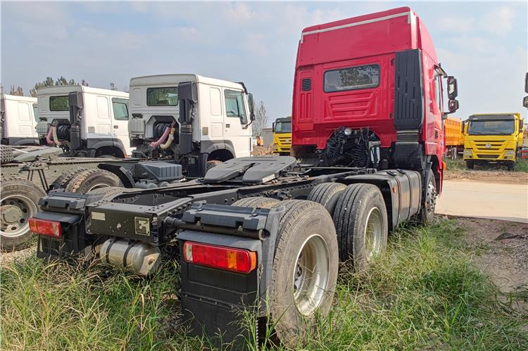 Hongyan Used Genlyon Truck Head for Sale - Vlačilec: slika 2 Hongyan Used Genlyon Truck Head for Sale - Vlačilec: slika 2