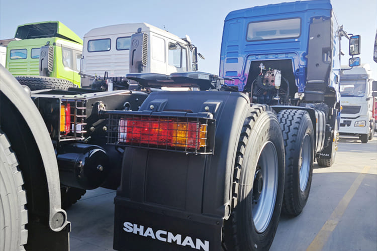 SHACMAN Shacman F3000 Truck Head for Sale in Saudi Arabia - Vlačilec: slika 2 SHACMAN Shacman F3000 Truck Head for Sale in Saudi Arabia - Vlačilec: slika 2