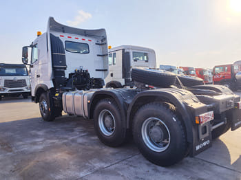 SINOTRUK 6x4 Howo Trucks for Sale in Nigeria - Vlačilec: slika 3 SINOTRUK 6x4 Howo Trucks for Sale in Nigeria - Vlačilec: slika 3