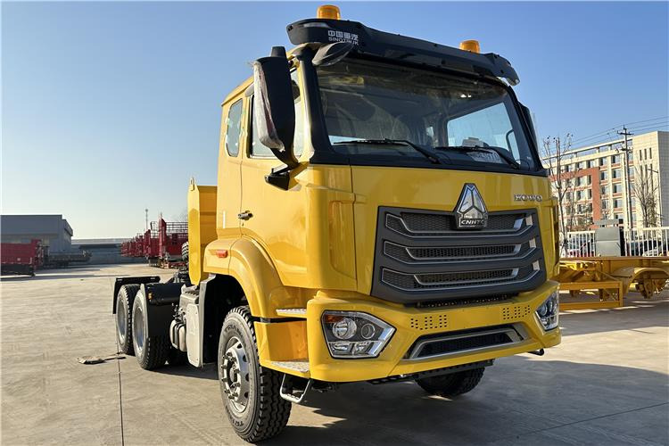 SINOTRUK Howo New Model 371 HP Truck Head for Sale In Zambia - Vlačilec: slika 1 SINOTRUK Howo New Model 371 HP Truck Head for Sale In Zambia - Vlačilec: slika 1