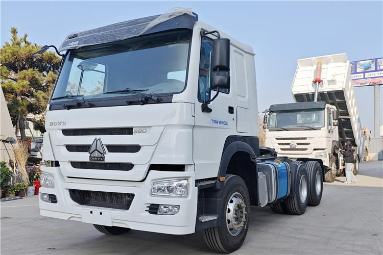 SINOTRUK Second Hand Howo 380hp 6x4 Truck Tractor for Sale In Tanzania - Vlačilec: slika 1 SINOTRUK Second Hand Howo 380hp 6x4 Truck Tractor for Sale In Tanzania - Vlačilec: slika 1