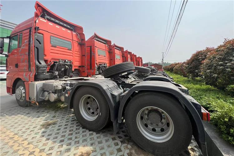 SINOTRUK Used Sitrak Truck Head for Sale In Guinea - Vlačilec: slika 5 SINOTRUK Used Sitrak Truck Head for Sale In Guinea - Vlačilec: slika 5
