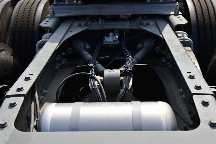 Sinotruk Used Sitrak G7 510HP 10 Wheeler Tractor Truck for Sale In Guyana - Vlačilec: slika 5 Sinotruk Used Sitrak G7 510HP 10 Wheeler Tractor Truck for Sale In Guyana - Vlačilec: slika 5