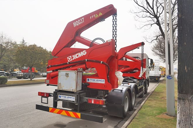 XCMG 37 Ton Side Loader Truck for Sale in Mexico - Kontejnerski tovornjak/ Tovornjak z zamenljivim tovoriščem: slika 3 XCMG 37 Ton Side Loader Truck for Sale in Mexico - Kontejnerski tovornjak/ Tovornjak z zamenljivim tovoriščem: slika 3
