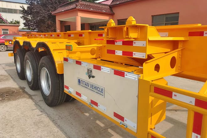 XCMG 40T Container Side Lift Trailer for Sale in Tanzania - Kontejnerska polprikolica/ Polprikolica z zamenljivim tovoriščem: slika 2 XCMG 40T Container Side Lift Trailer for Sale in Tanzania - Kontejnerska polprikolica/ Polprikolica z zamenljivim tovoriščem: slika 2