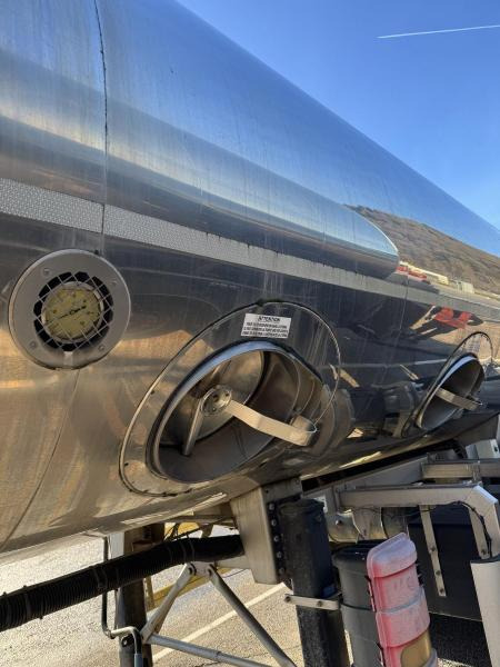 Eta - Polprikolica cisterna: slika 2 Eta - Polprikolica cisterna: slika 2