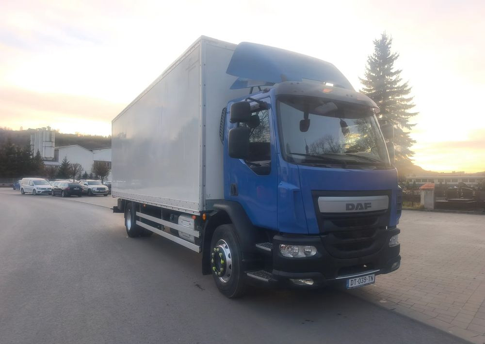 DAF LF 18.320 Kontener 20 palet - Tovornjak zabojnik: slika 2 DAF LF 18.320 Kontener 20 palet - Tovornjak zabojnik: slika 2