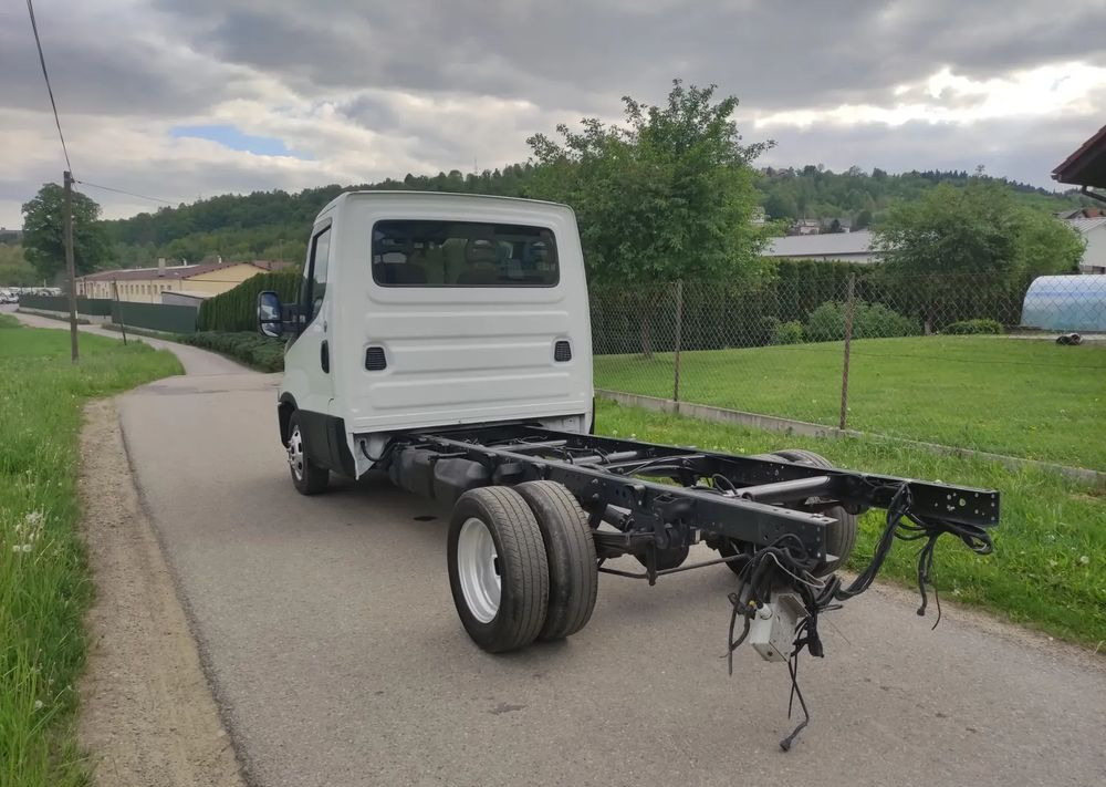 Iveco DAILY 35c14 2.3 hpi rama do zabudowy, - Tovornjak-šasija: slika 4 Iveco DAILY 35c14 2.3 hpi rama do zabudowy, - Tovornjak-šasija: slika 4