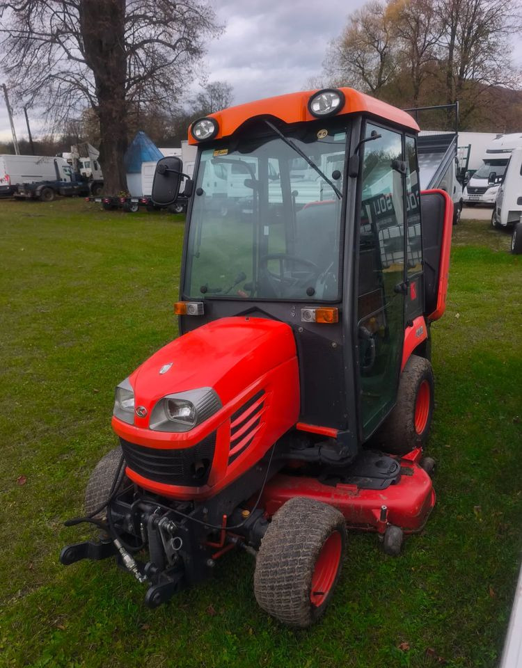 Kubota BX350 4x4 Traktorek komunalny kosiarka pług piaskarka pełen osprzęt - Mestni traktor: slika 4 Kubota BX350 4x4 Traktorek komunalny kosiarka pług piaskarka pełen osprzęt - Mestni traktor: slika 4