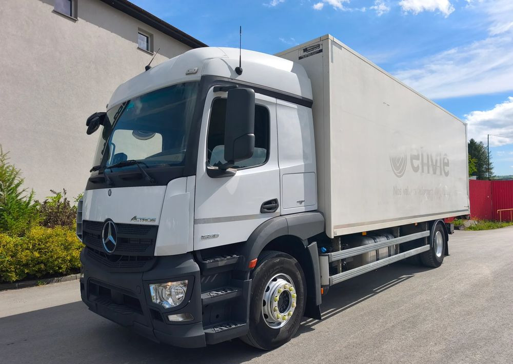 Mercedes-Benz ACTROS 18.360 kontener 18 p , winda - Tovornjak zabojnik: slika 2 Mercedes-Benz ACTROS 18.360 kontener 18 p , winda - Tovornjak zabojnik: slika 2