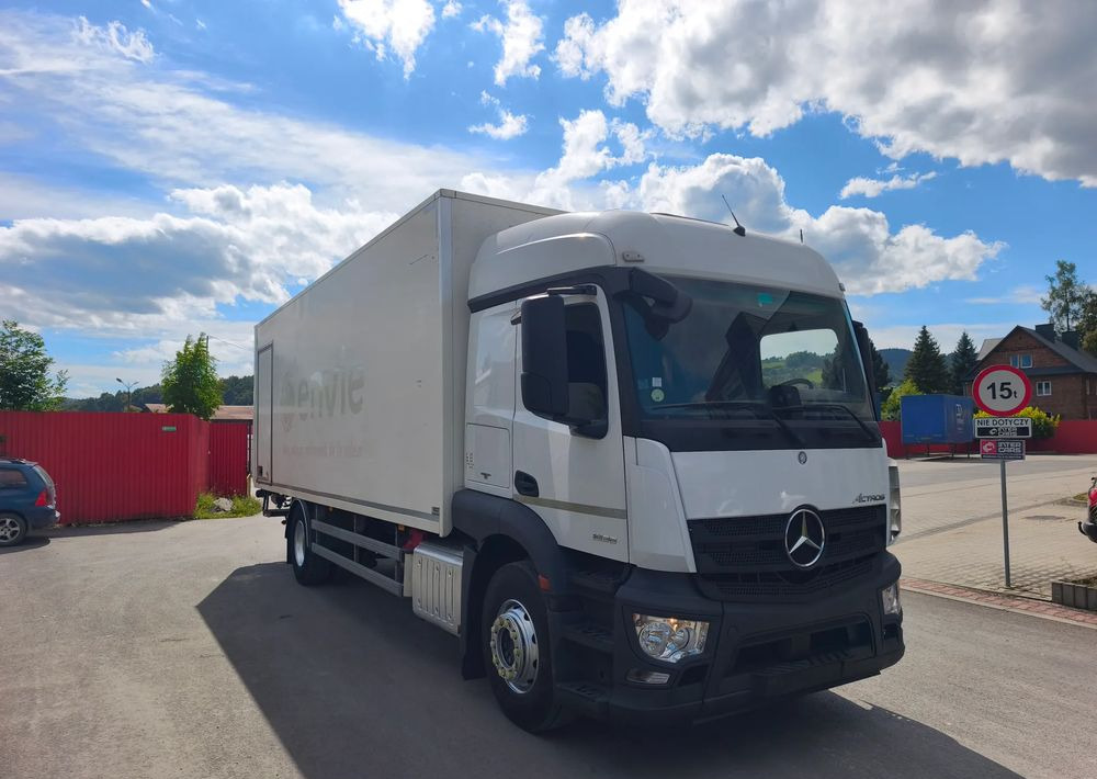 Mercedes-Benz ACTROS 18.360 kontener 18 p , winda - Tovornjak zabojnik: slika 1 Mercedes-Benz ACTROS 18.360 kontener 18 p , winda - Tovornjak zabojnik: slika 1