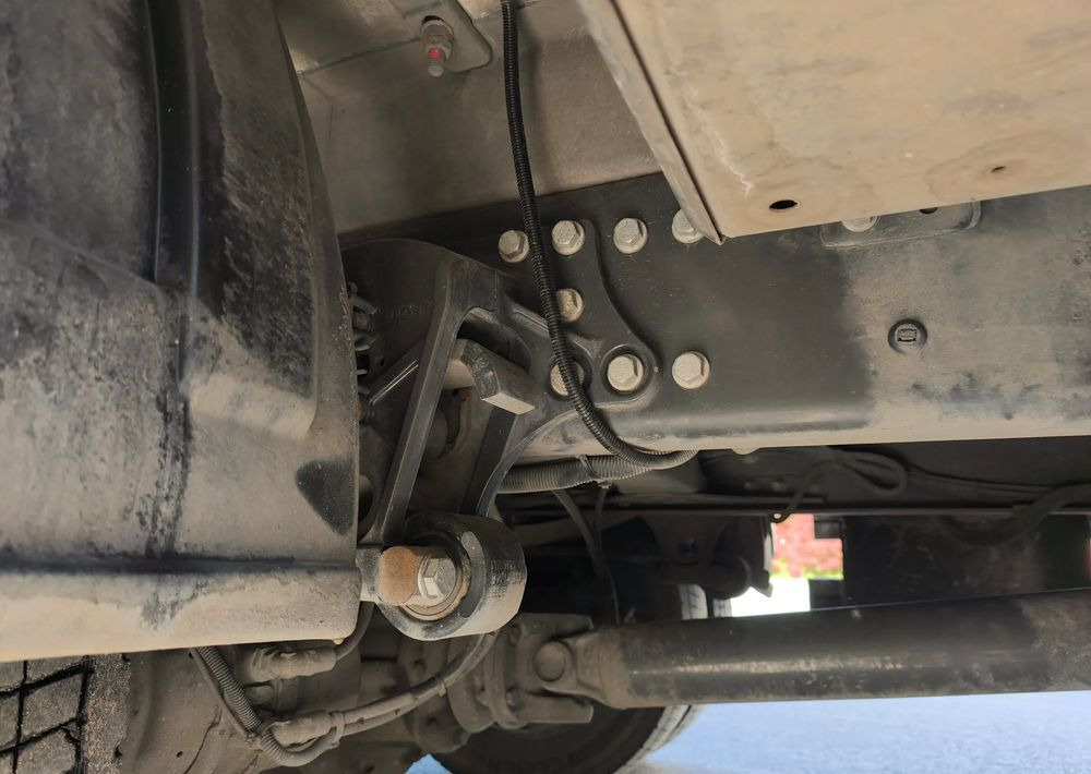 Renault GAMA D 12.210 chłodnia izoterma 14 palet poduszka - Tovornjak hladilnik: slika 4 Renault GAMA D 12.210 chłodnia izoterma 14 palet poduszka - Tovornjak hladilnik: slika 4