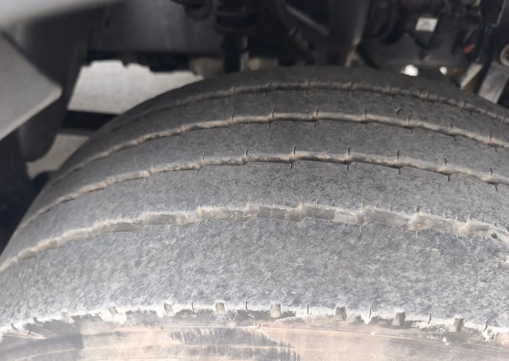 Renault GAMA D 14.210 chłodnia izoterma 16 palet poduszka - Tovornjak hladilnik: slika 5 Renault GAMA D 14.210 chłodnia izoterma 16 palet poduszka - Tovornjak hladilnik: slika 5