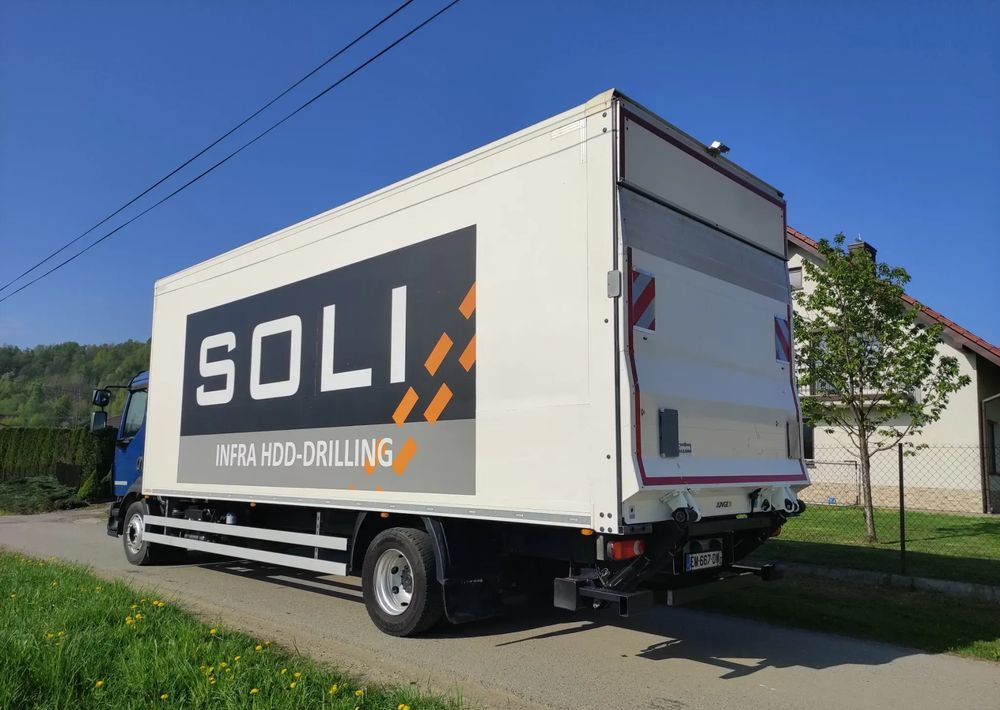 Volvo FL 12.240 klima blokada kontener 18 pal kurierka - Tovornjak zabojnik: slika 5 Volvo FL 12.240 klima blokada kontener 18 pal kurierka - Tovornjak zabojnik: slika 5