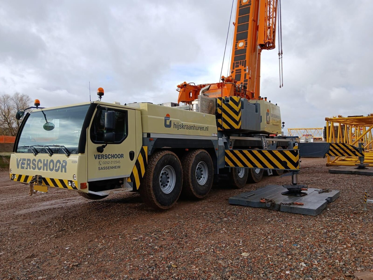 Liebherr Liebherr LTM 1300-6.3 - Avtodvigalo: slika 1 Liebherr Liebherr LTM 1300-6.3 - Avtodvigalo: slika 1