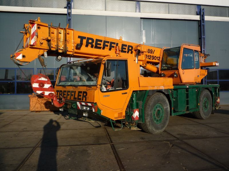 Tadano Faun ATF 30-2 for parts - Avtodvigalo: slika 1 Tadano Faun ATF 30-2 for parts - Avtodvigalo: slika 1