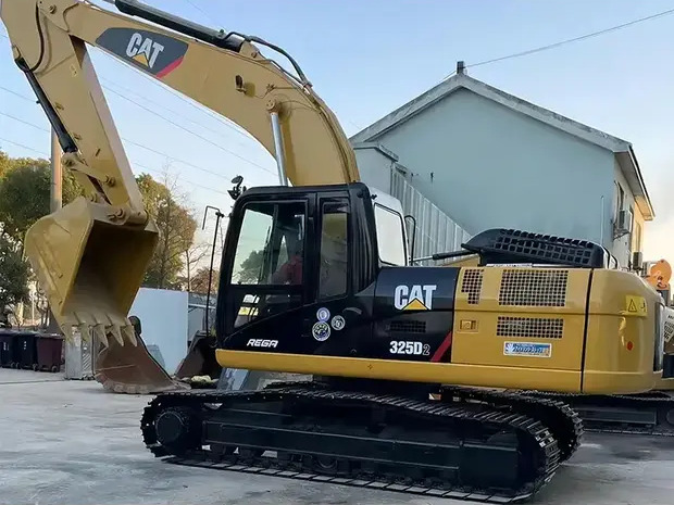 2022 Caterpillar 325 - Bager goseničar: slika 1 2022 Caterpillar 325 - Bager goseničar: slika 1