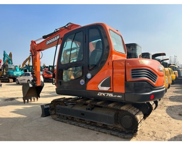 2022 Doosan DX75-9C - Bager goseničar: slika 5 2022 Doosan DX75-9C - Bager goseničar: slika 5
