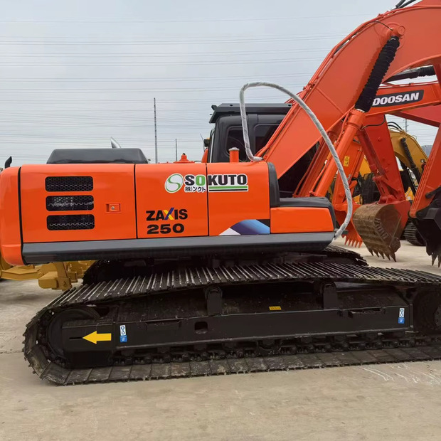 2022 Hitachi ZX250 - Bager goseničar: slika 1 2022 Hitachi ZX250 - Bager goseničar: slika 1