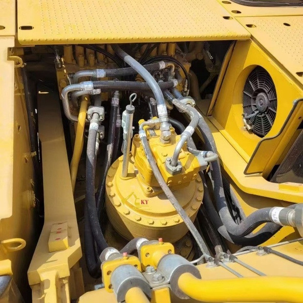 2023 Caterpillar 336D - Bager goseničar: slika 4 2023 Caterpillar 336D - Bager goseničar: slika 4