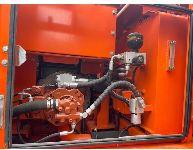 2023 Doosan DH150 - Bager goseničar: slika 4 2023 Doosan DH150 - Bager goseničar: slika 4