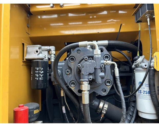 2023 XCMG XE215 - Bager goseničar: slika 3 2023 XCMG XE215 - Bager goseničar: slika 3