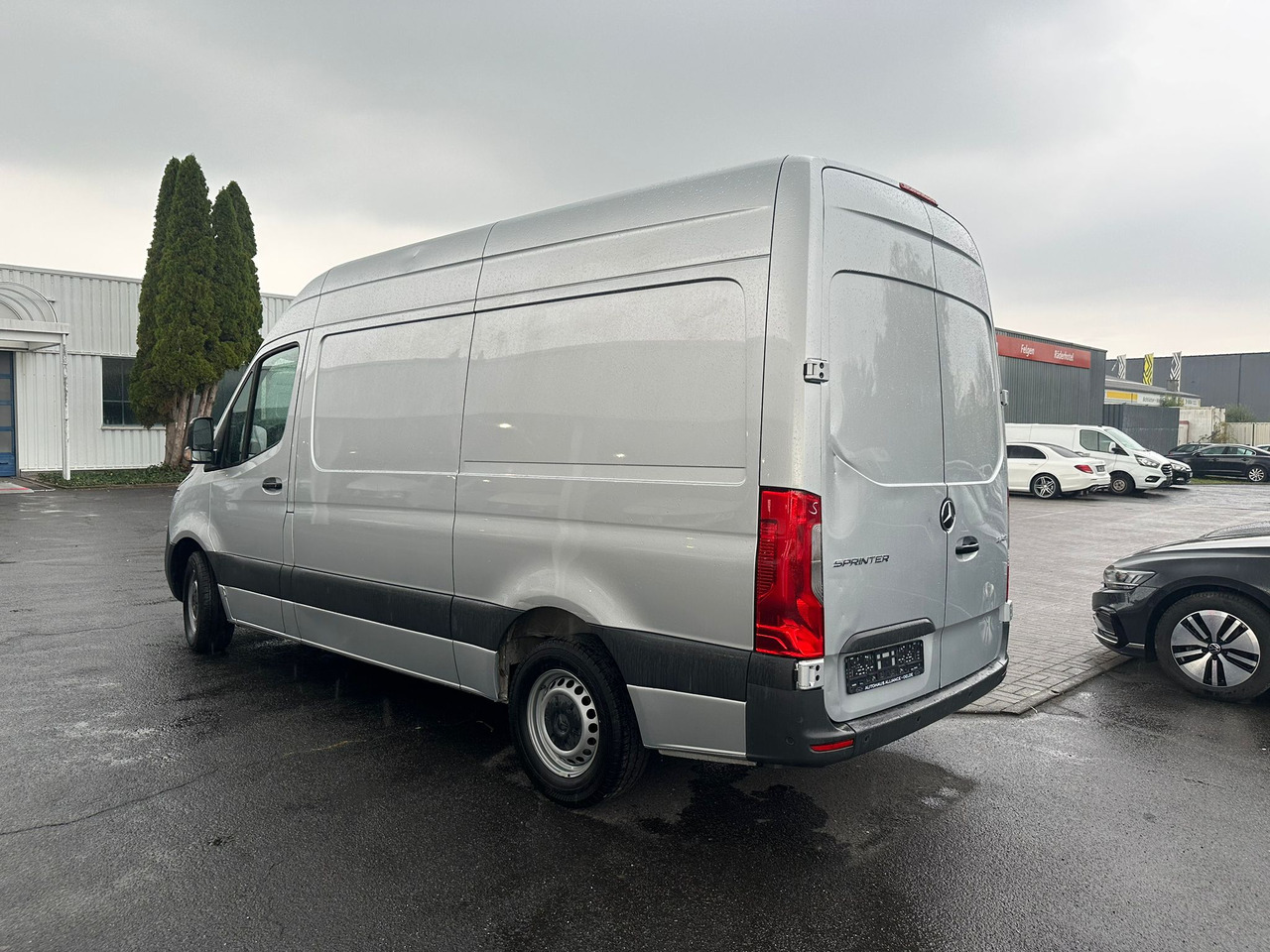 Mercedes Benz Sprinter - Furgon: slika 3 Mercedes Benz Sprinter - Furgon: slika 3