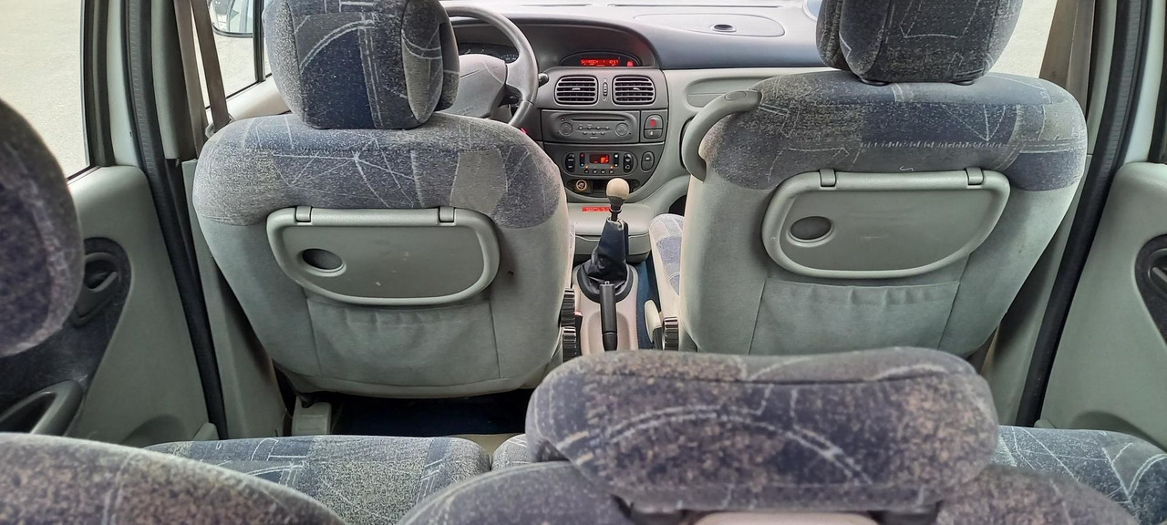 MEGANE ESSENCE (241) - Avtomobil: slika 2 MEGANE ESSENCE (241) - Avtomobil: slika 2