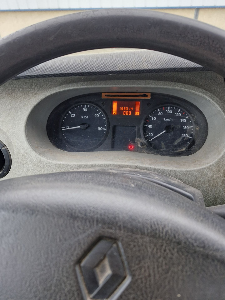 Renault Mascott  3.5T- (Disponible à compter du 24/11/2025) 3 places avec benne basculante hydraulique. BEG. Vendu sans CT. Véhicule roulant. Entretien régulier. Arrêté début 2025 pour souci passage d - Dostavno vozilo prekucnik: slika 2 Renault Mascott  3.5T- (Disponible à compter du 24/11/2025) 3 places avec benne basculante hydraulique. BEG. Vendu sans CT. Véhicule roulant. Entretien régulier. Arrêté début 2025 pour souci passage d - Dostavno vozilo prekucnik: slika 2