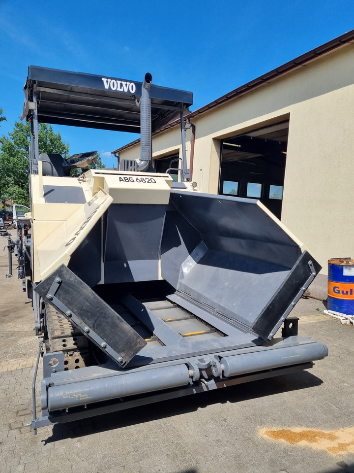 VOLVO TITAN 6820 - Asfaltni finišer: slika 4 VOLVO TITAN 6820 - Asfaltni finišer: slika 4