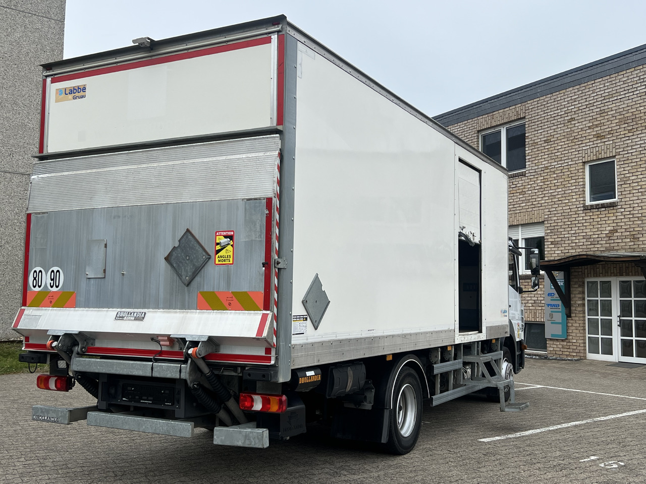 MERCEDES-BENZ Atego 1218 L Classic-Vermietung möglich-ADR-LBW - Tovornjak zabojnik: slika 4 MERCEDES-BENZ Atego 1218 L Classic-Vermietung möglich-ADR-LBW - Tovornjak zabojnik: slika 4