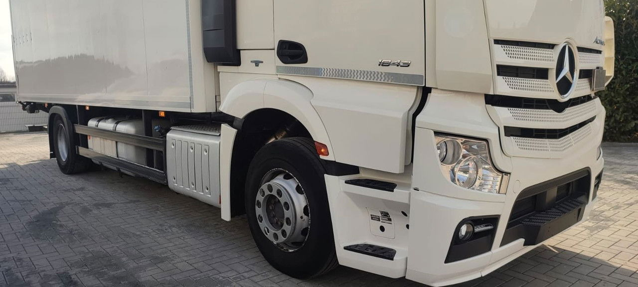 Mercedes-Benz Actros 1843 1843-Vermietung - LBW Voll-Luft-gefedert - Tovornjak zabojnik: slika 3 Mercedes-Benz Actros 1843 1843-Vermietung - LBW Voll-Luft-gefedert - Tovornjak zabojnik: slika 3