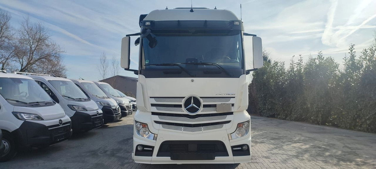 Mercedes-Benz Actros 1843 1843-Vermietung - LBW Voll-Luft-gefedert - Tovornjak zabojnik: slika 2 Mercedes-Benz Actros 1843 1843-Vermietung - LBW Voll-Luft-gefedert - Tovornjak zabojnik: slika 2