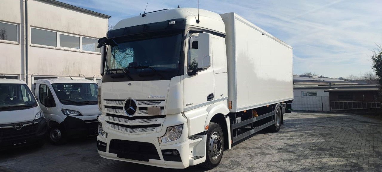 Mercedes-Benz Actros 1843 1843-Vermietung - LBW Voll-Luft-gefedert - Tovornjak zabojnik: slika 1 Mercedes-Benz Actros 1843 1843-Vermietung - LBW Voll-Luft-gefedert - Tovornjak zabojnik: slika 1