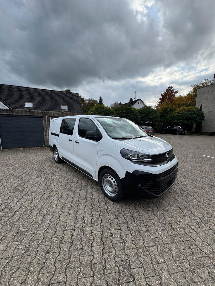 Opel Vivaro Flexspace - Furgon: slika 1 Opel Vivaro Flexspace - Furgon: slika 1