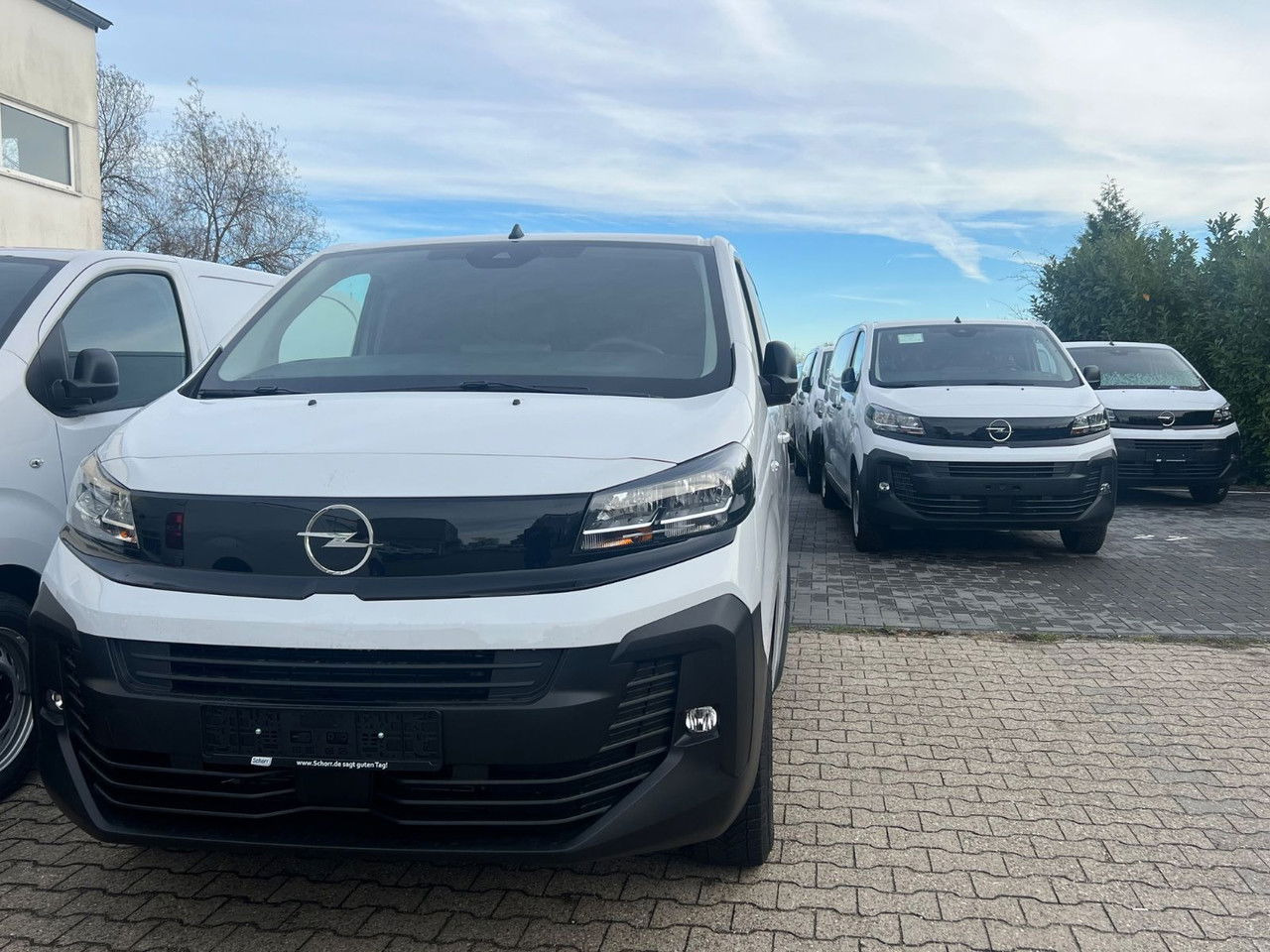 Opel Vivaro L2 H1 Allwetter AHK Rückfahrkam - Furgon: slika 2 Opel Vivaro L2 H1 Allwetter AHK Rückfahrkam - Furgon: slika 2