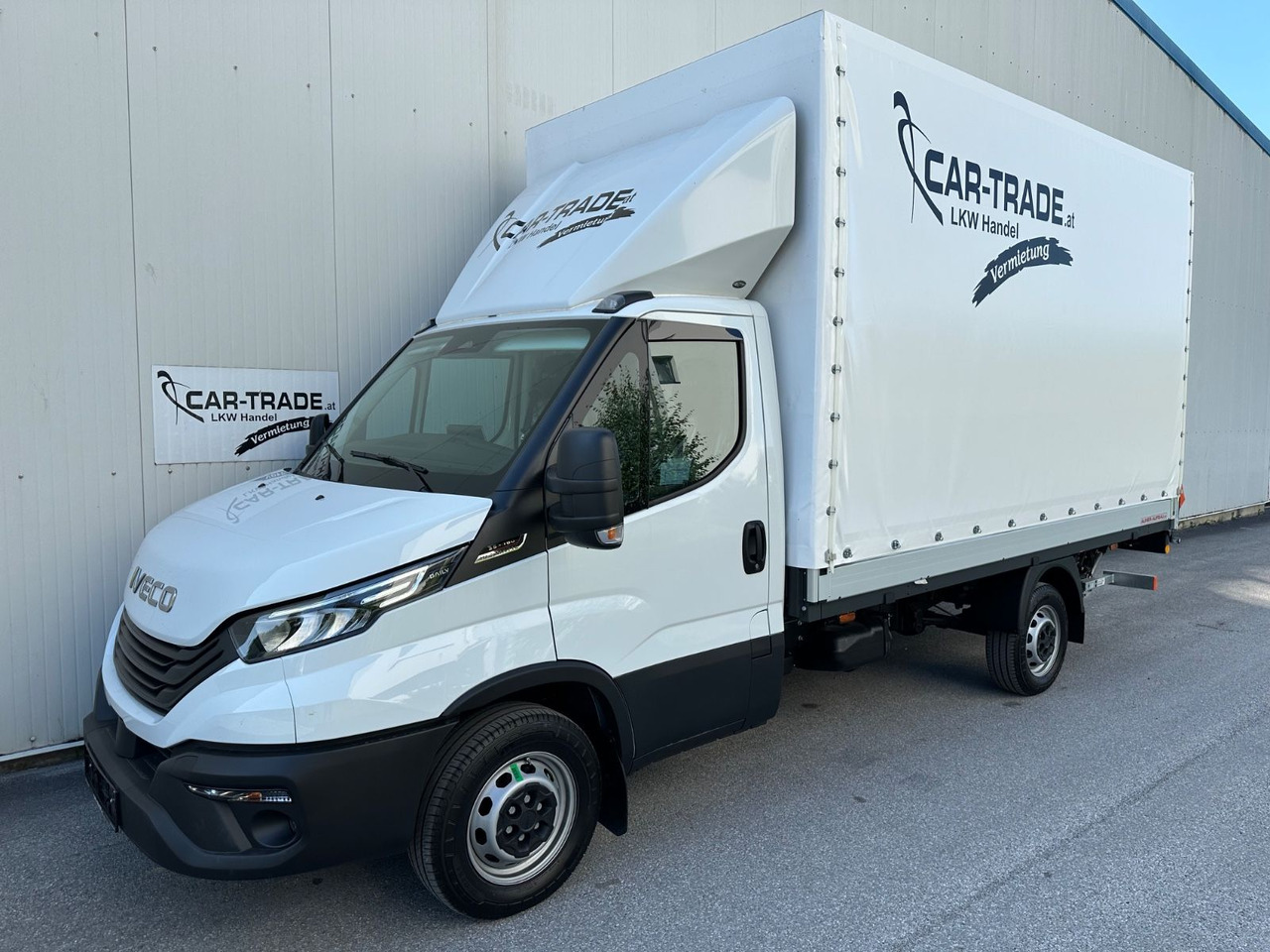 Iveco Daily 35S16 3,0HPI 8g HiMatic LBW Mod 2025 Iveco Daily 35S16 3,0HPI 8g HiMatic LBW Mod 2025 - Dostavno vozilo s ponjavo: slika 1 Iveco Daily 35S16 3,0HPI 8g HiMatic LBW Mod 2025 Iveco Daily 35S16 3,0HPI 8g HiMatic LBW Mod 2025 - Dostavno vozilo s ponjavo: slika 1