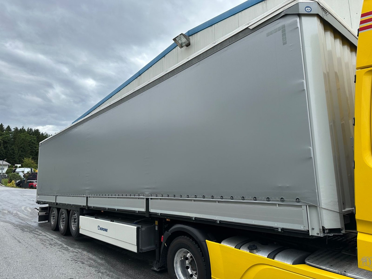 Krone SD 27 Bordwand Pal-K.asten Lift XL-Code - Polprikolica s ponjavo: slika 2 Krone SD 27 Bordwand Pal-K.asten Lift XL-Code - Polprikolica s ponjavo: slika 2