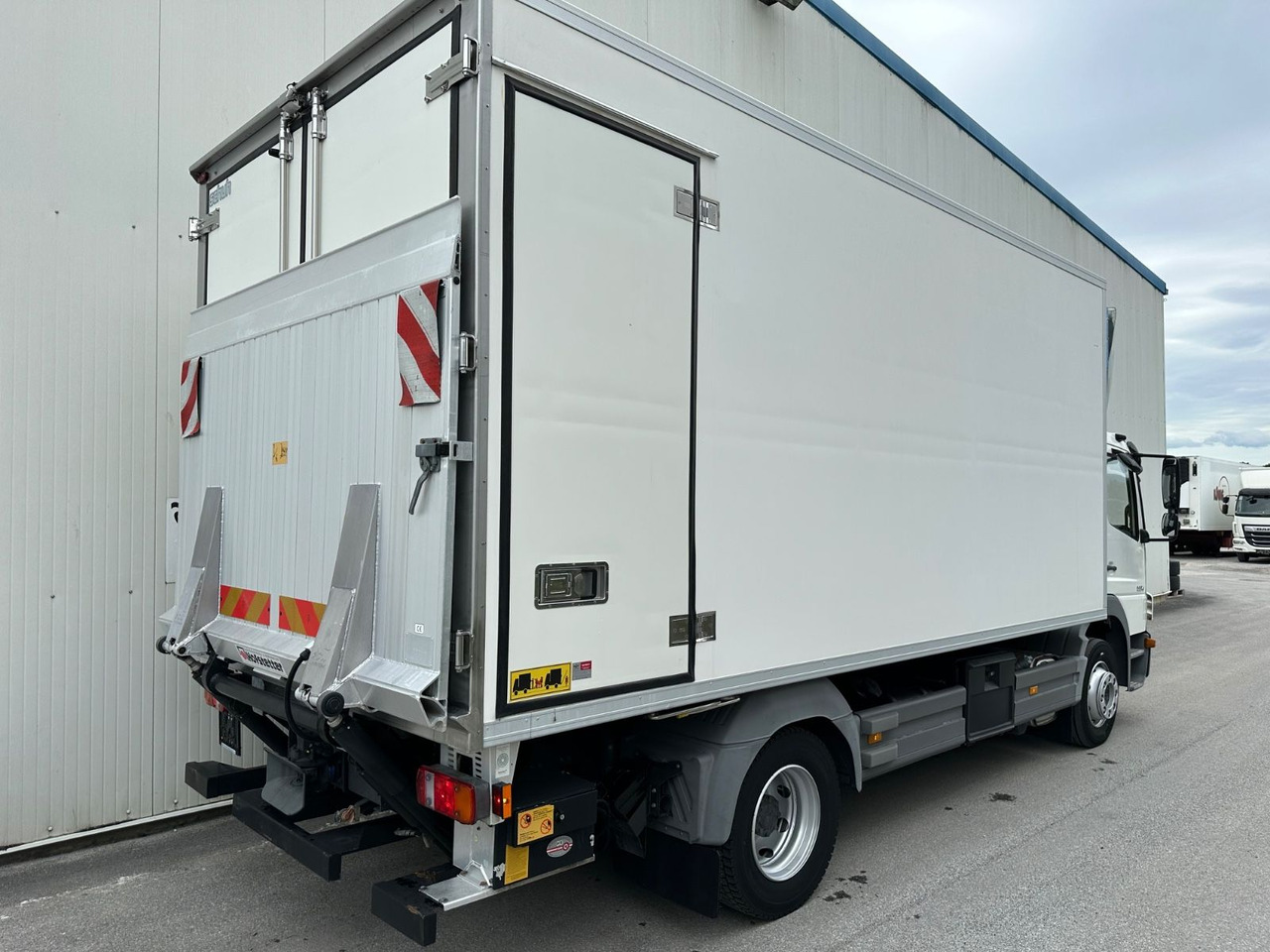 Mercedes-Benz Atego 1224 Automat Klima TK-29C - Tovornjak hladilnik: slika 3 Mercedes-Benz Atego 1224 Automat Klima TK-29C - Tovornjak hladilnik: slika 3