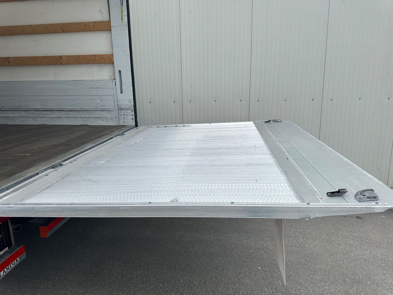 Mercedes-Benz Atego 1524 BigSpace LBW Navi/Kamera - Tovornjak s ponjavo: slika 5 Mercedes-Benz Atego 1524 BigSpace LBW Navi/Kamera - Tovornjak s ponjavo: slika 5