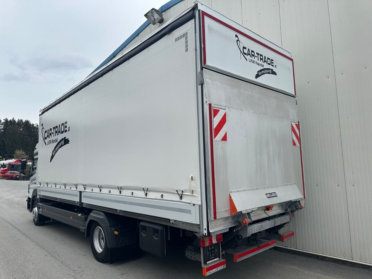 Mercedes-Benz Atego 1524 BigSpace LBW Navi/Kamera - Tovornjak s ponjavo: slika 4 Mercedes-Benz Atego 1524 BigSpace LBW Navi/Kamera - Tovornjak s ponjavo: slika 4