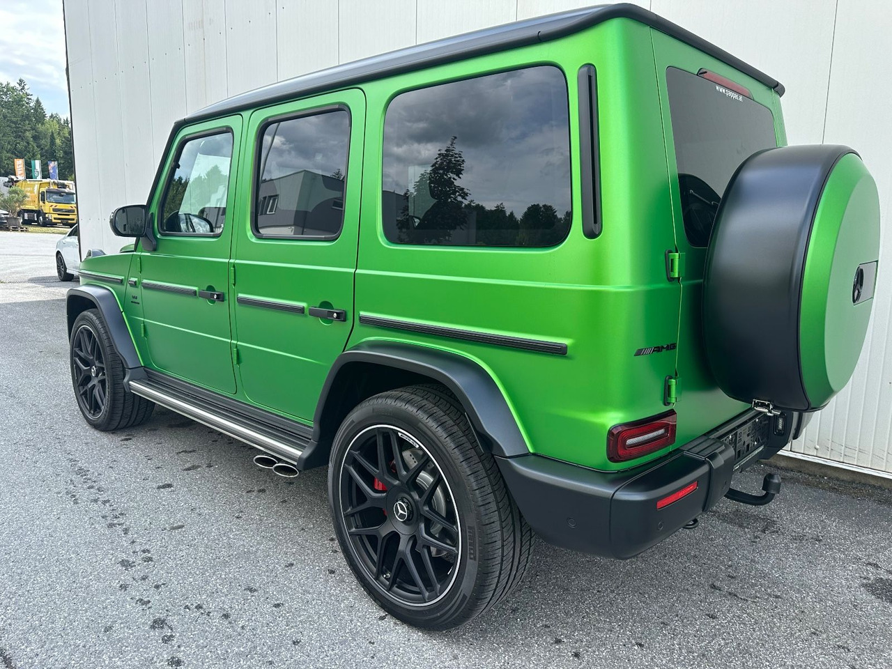 Mercedes-Benz G 63 AMG Manufaktur  Matt Night - SUV: slika 4 Mercedes-Benz G 63 AMG Manufaktur  Matt Night - SUV: slika 4