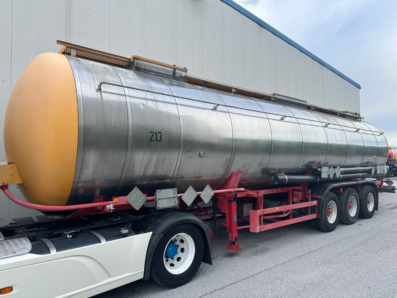 Schwarzmüller Chemi L4BH 42050L Lift BPW - Polprikolica cisterna: slika 1 Schwarzmüller Chemi L4BH 42050L Lift BPW - Polprikolica cisterna: slika 1