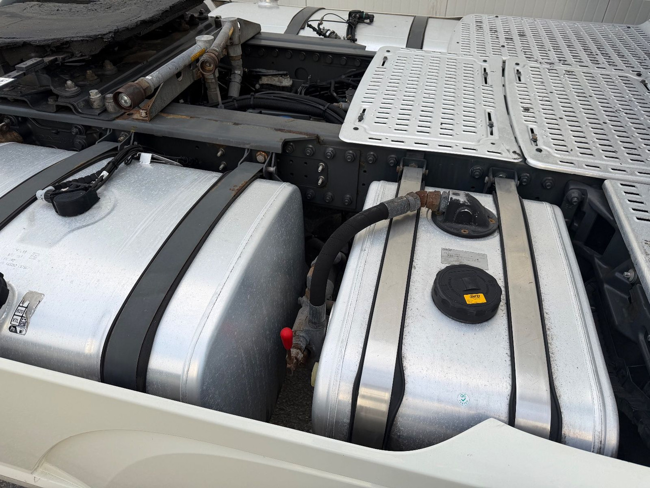 DAF XF 530 Vollausstattung Vollluft 2l-Hydraulik - Vlačilec: slika 5 DAF XF 530 Vollausstattung Vollluft 2l-Hydraulik - Vlačilec: slika 5