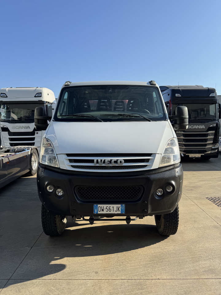 IVECO Daily 4X4 - Dostavno vozilo s kesonom: slika 2 IVECO Daily 4X4 - Dostavno vozilo s kesonom: slika 2