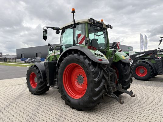 Fendt 720 VARIO S4 POWER - Traktor: slika 5 Fendt 720 VARIO S4 POWER - Traktor: slika 5