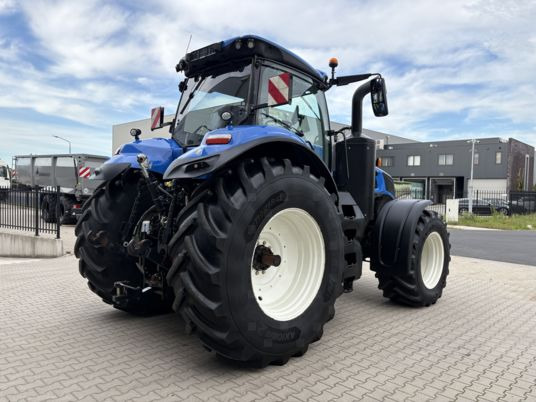 NEW HOLLAND New Holland T8.350 PLMi Genesis - Traktor: slika 3 NEW HOLLAND New Holland T8.350 PLMi Genesis - Traktor: slika 3