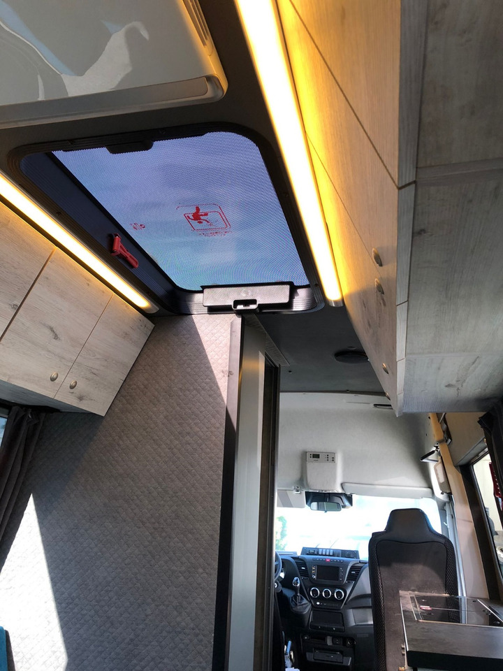 Integriran avtodom IVECO DAILY FORVEDA: slika 36