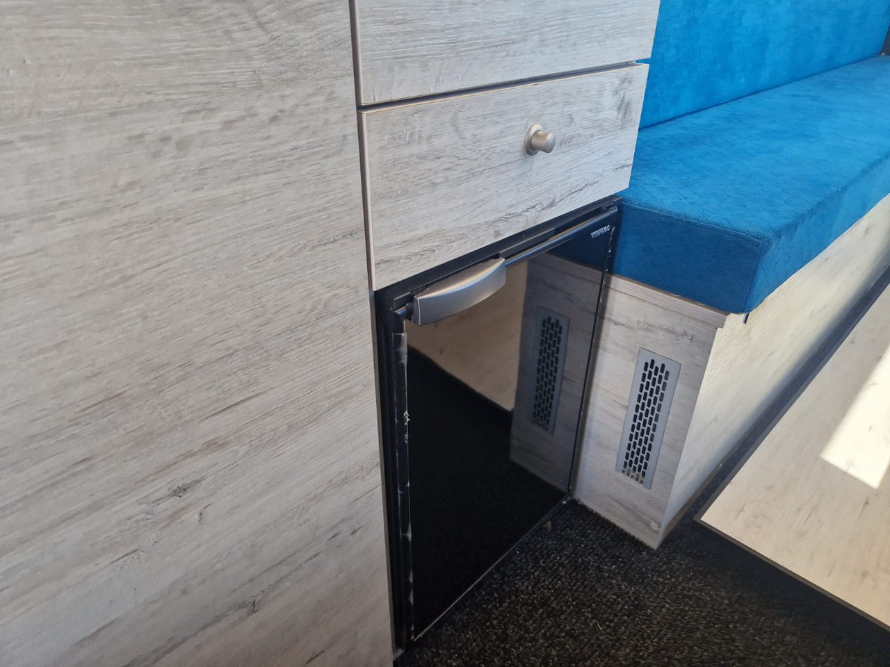 Integriran avtodom IVECO DAILY FORVEDA: slika 32